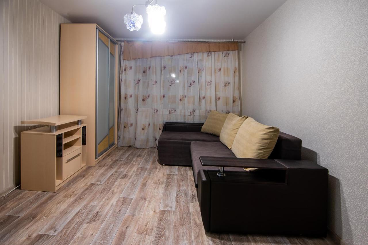 APARTMENT street Trostyanetskaya Kiev Bagian luar foto