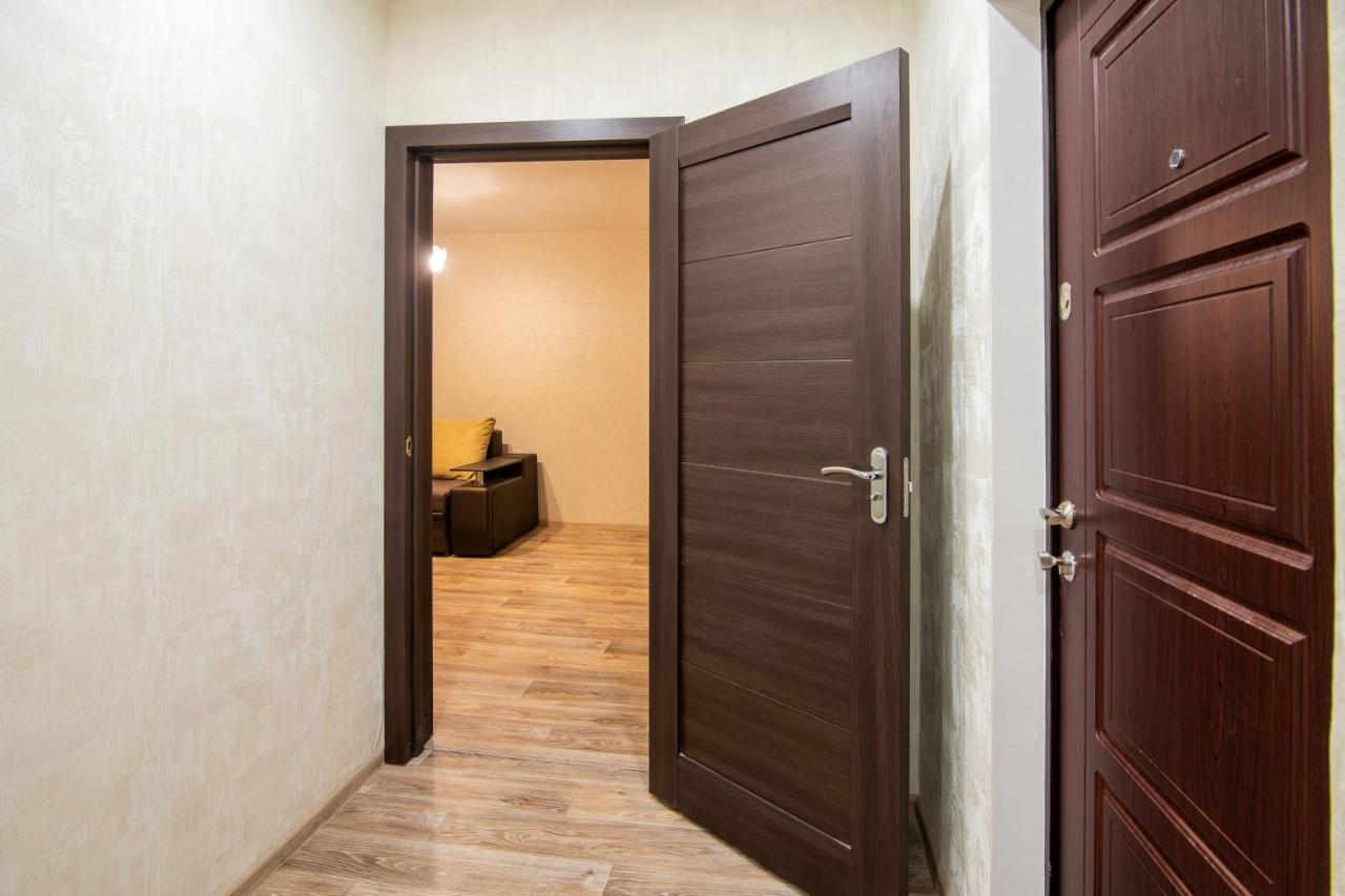 APARTMENT street Trostyanetskaya Kiev Bagian luar foto